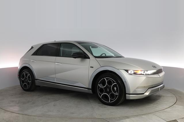 2024 Hyundai IONIQ 5 — photo 10 of 21