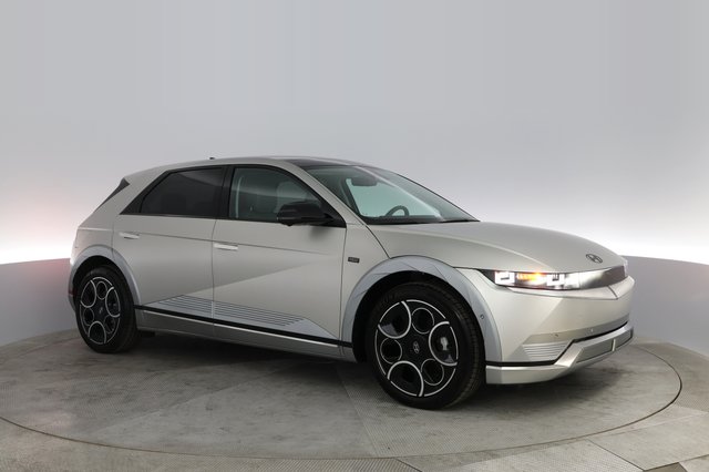 2024 Hyundai IONIQ 5 — photo 10 of 21