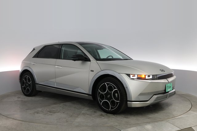 2024 Hyundai IONIQ 5 — photo 10 of 23