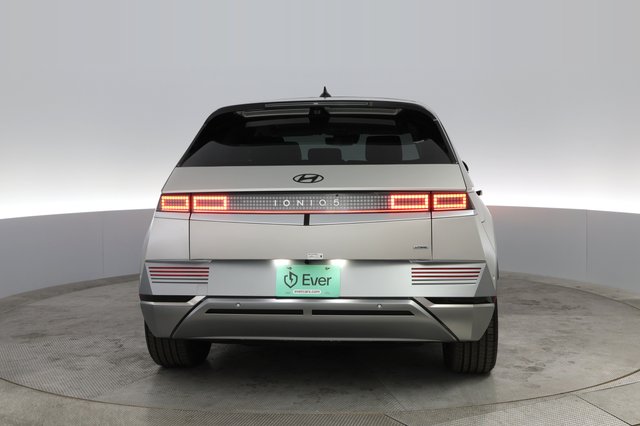 2024 Hyundai IONIQ 5 — photo 14 of 23
