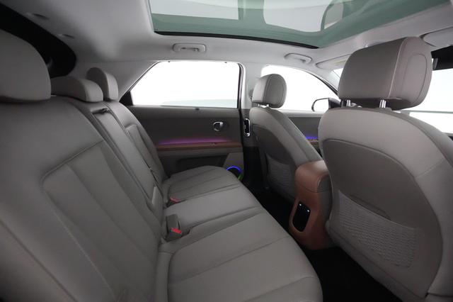 2024 Hyundai IONIQ 5 — photo 4 of 23