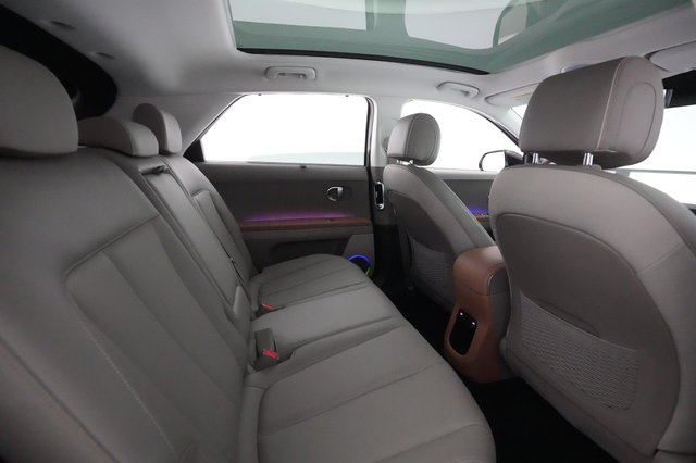 2024 Hyundai IONIQ 5 — photo 4 of 23