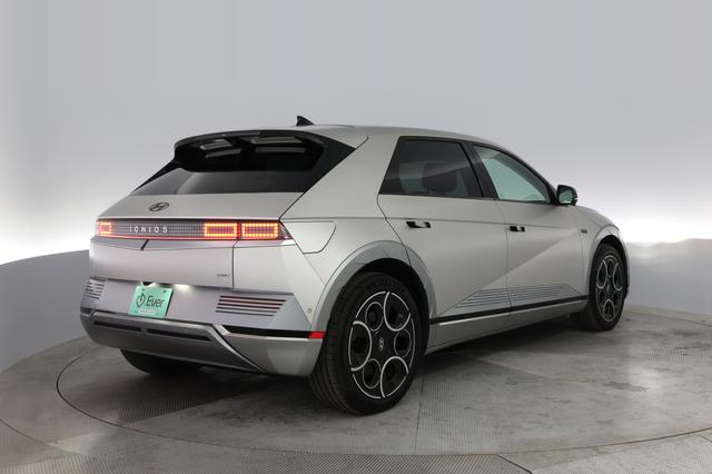 2024 Hyundai IONIQ 5 — photo 2 of 21