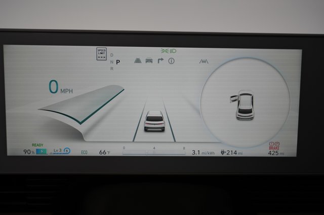 2024 Hyundai IONIQ 5 — photo 5 of 22