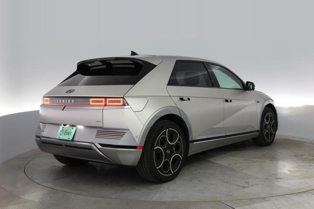2024 Hyundai IONIQ 5 — photo 3 of 22
