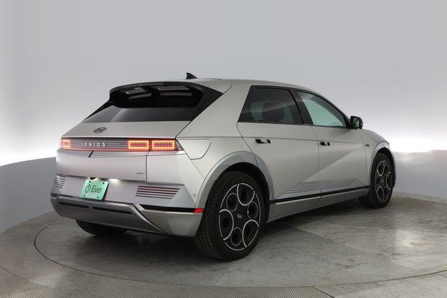 2024 Hyundai IONIQ 5 — photo 3 of 22