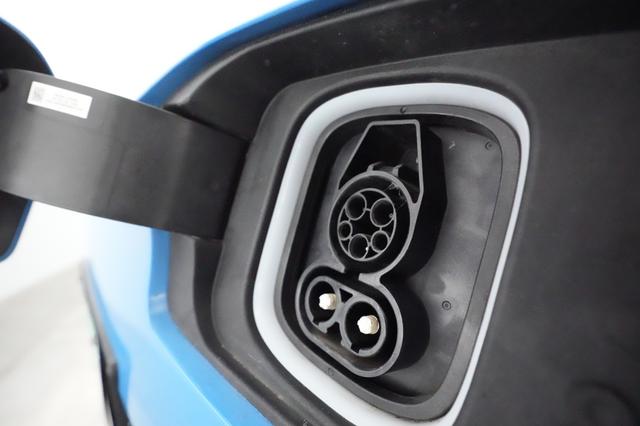 2022 Hyundai Kona — photo 8 of 23