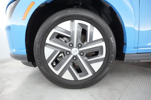 2022 Hyundai Kona — photo 7 of 23