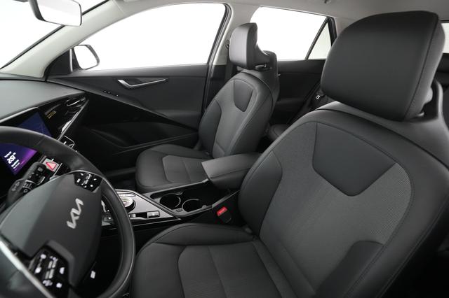 2023 Kia Niro EV — photo 3 of 20