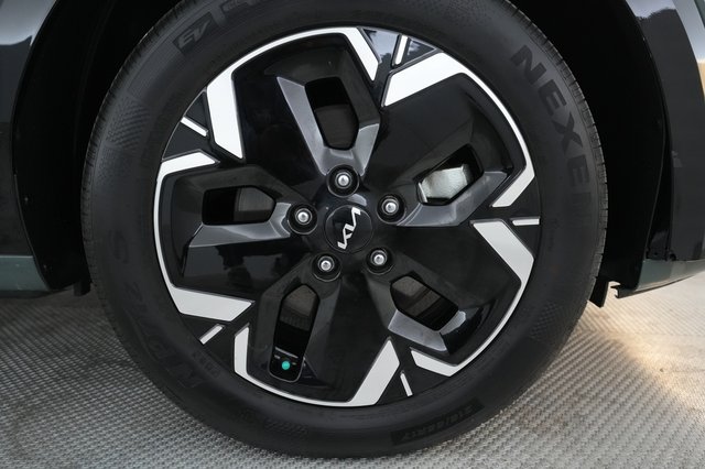 2023 Kia Niro EV — photo 17 of 20
