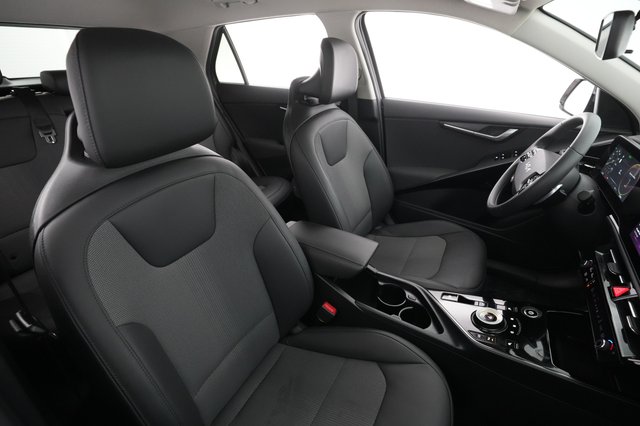 2023 Kia Niro EV — photo 18 of 20