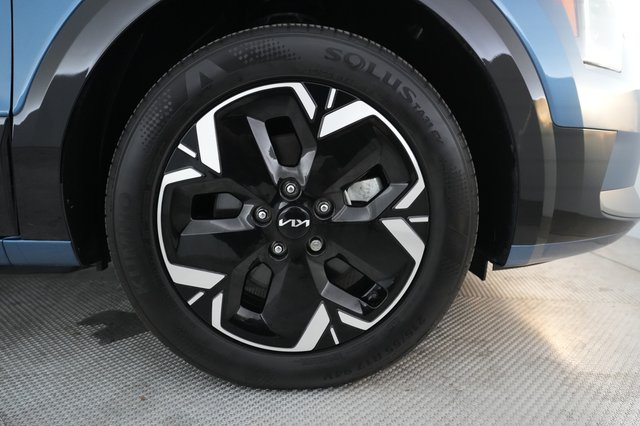 2024 Kia Niro EV — photo 15 of 20