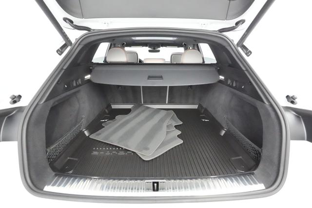 2022 Audi e-tron — photo 6 of 20