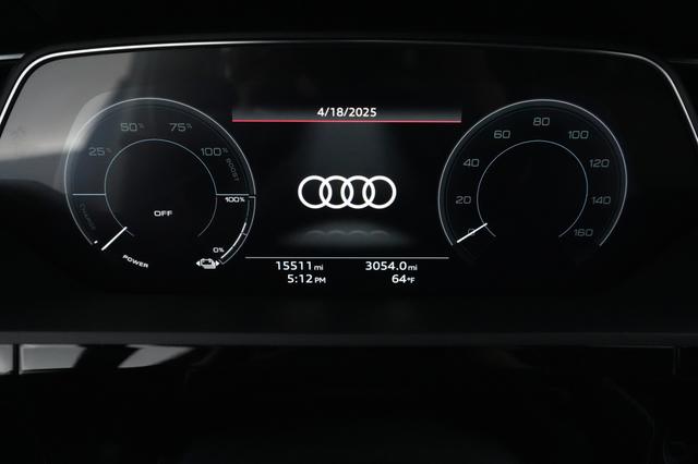 2022 Audi e-tron — photo 5 of 20