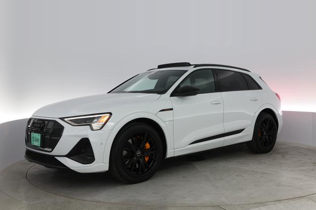2022 Audi e-tron — VIN WA1VABGE2NB039937