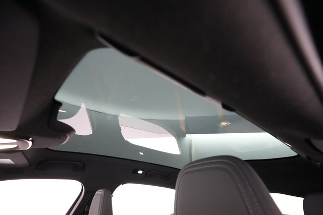 2022 Polestar 2 — photo 18 of 22