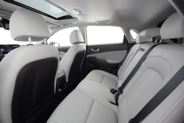 2022 Hyundai Kona — photo 18 of 22