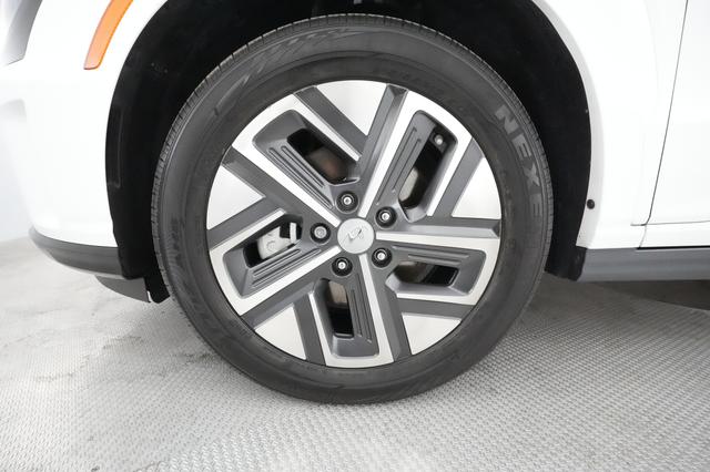 2022 Hyundai Kona — photo 7 of 22