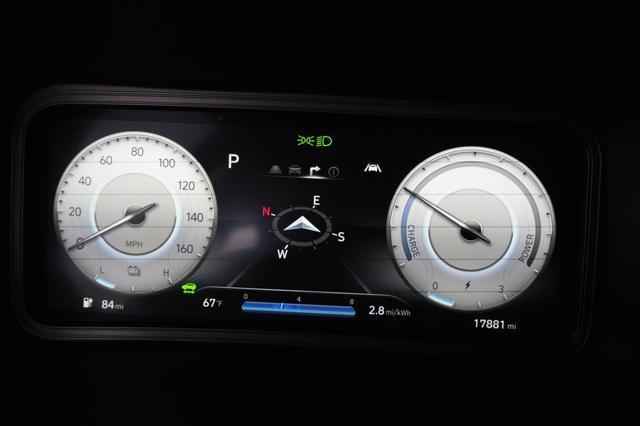 2023 Hyundai Kona — photo 5 of 21