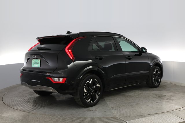 2023 Kia Niro EV — photo 2 of 21