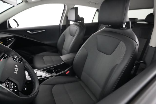 2023 Kia Niro EV — photo 3 of 19
