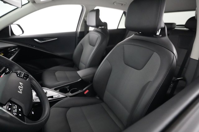 2023 Kia Niro EV — photo 3 of 19