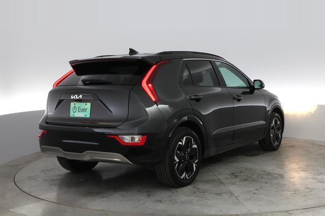 2023 Kia Niro EV — photo 2 of 19
