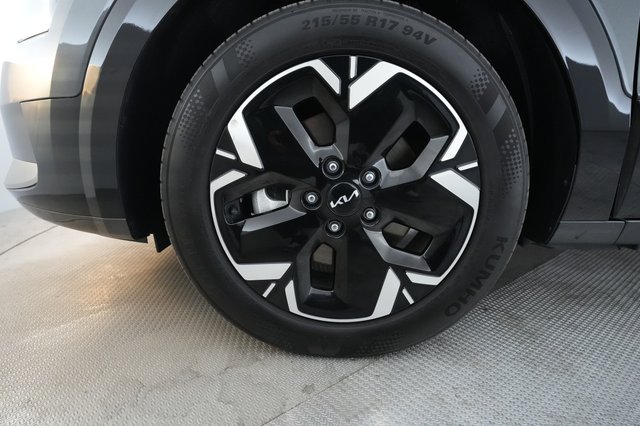 2023 Kia Niro EV — photo 7 of 19