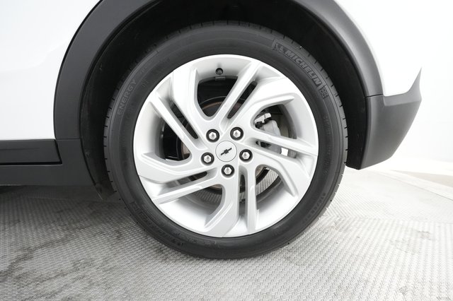 2023 Chevrolet Bolt EV — photo 11 of 21