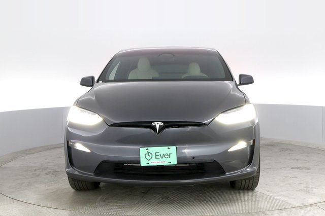 2022 Tesla Model X — photo 9 of 29