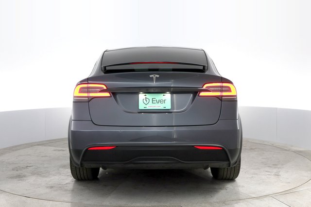 2022 Tesla Model X — photo 12 of 29