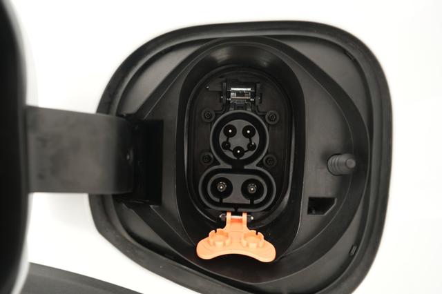 2022 Chevrolet Bolt EUV — photo 8 of 19