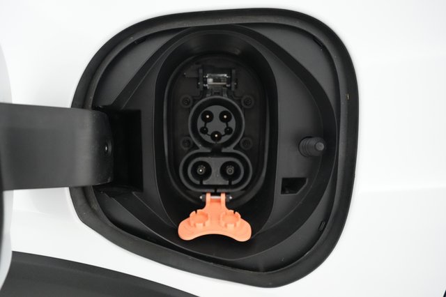 2022 Chevrolet Bolt EUV — photo 8 of 19