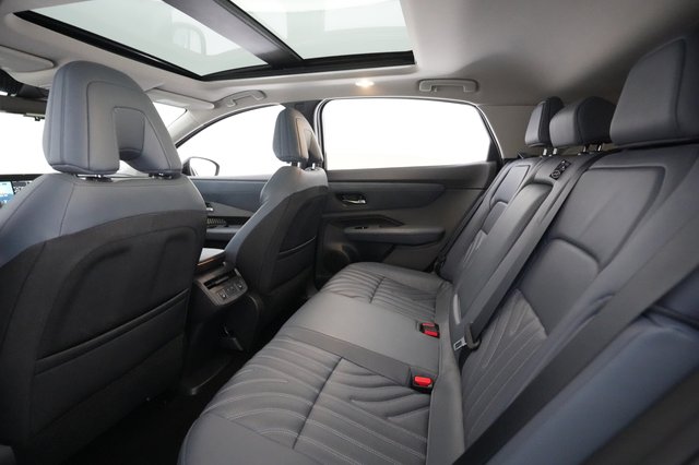 2023 Nissan Ariya — photo 16 of 26