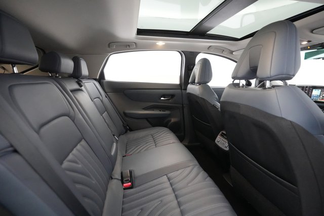 2023 Nissan Ariya — photo 3 of 26