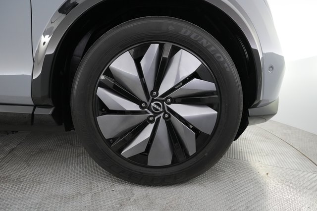 2023 Nissan Ariya — photo 13 of 26