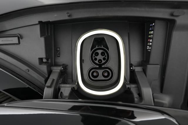 2024 Chevrolet Blazer EV — photo 8 of 20