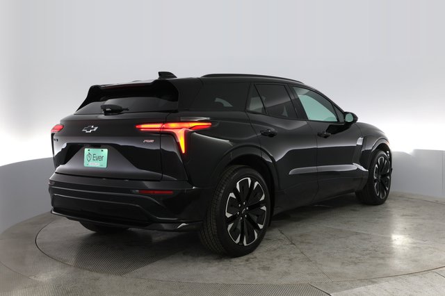 2024 Chevrolet Blazer EV — photo 2 of 20