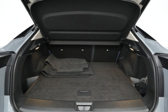 2023 Nissan Ariya — photo 6 of 22