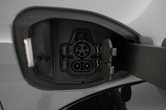 2023 Nissan Ariya — photo 8 of 22