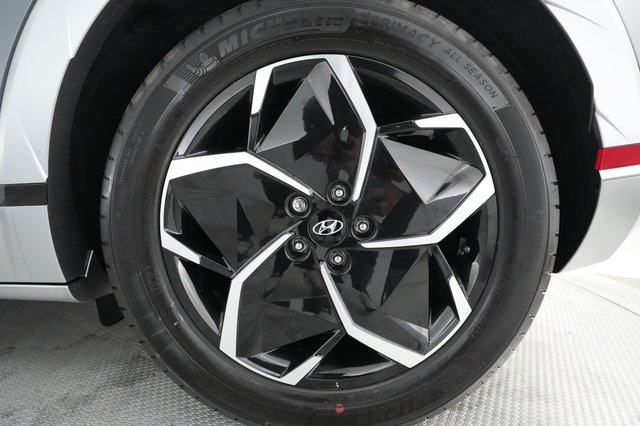 2024 Hyundai IONIQ 5 — photo 17 of 21