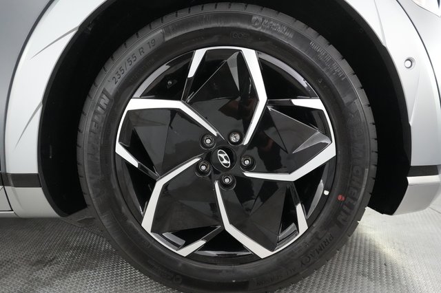 2024 Hyundai IONIQ 5 — photo 15 of 21