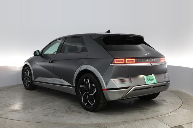 2024 Hyundai IONIQ 5 — photo 9 of 21