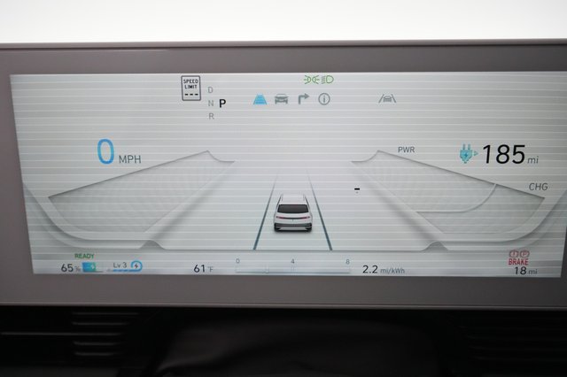 2024 Hyundai IONIQ 5 — photo 5 of 21