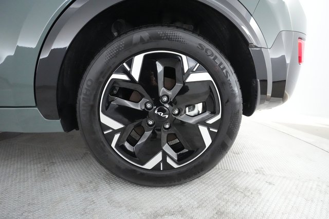 2024 Kia Niro EV — photo 12 of 22