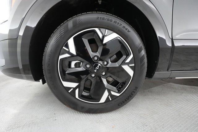 2024 Kia Niro EV — photo 11 of 21