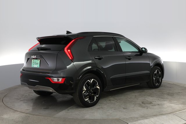 2024 Kia Niro EV — photo 2 of 21