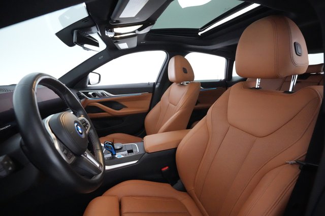2022 BMW i4 — photo 3 of 20