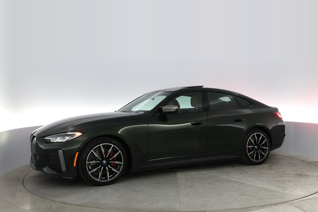 2022 BMW i4 — photo 10 of 20