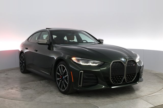 2022 BMW i4 — photo 12 of 20